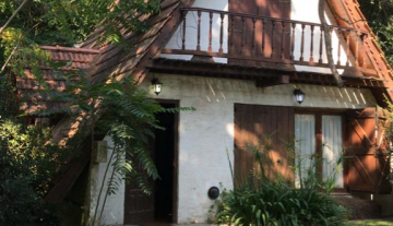 Cabaña Alpina sobre lote hotelero